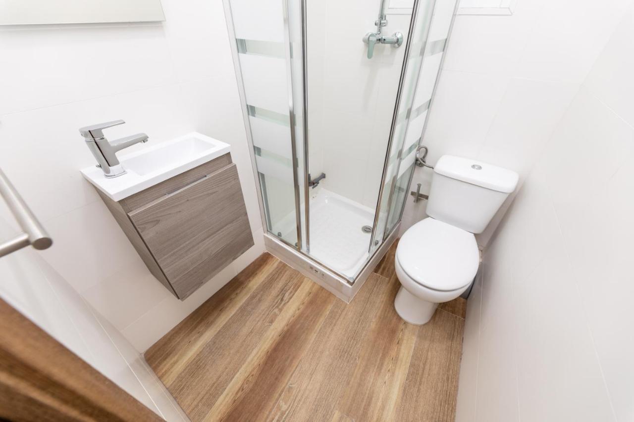 Los Apartamentos Jacinto Benavente Centro Madryt Zewnętrze zdjęcie