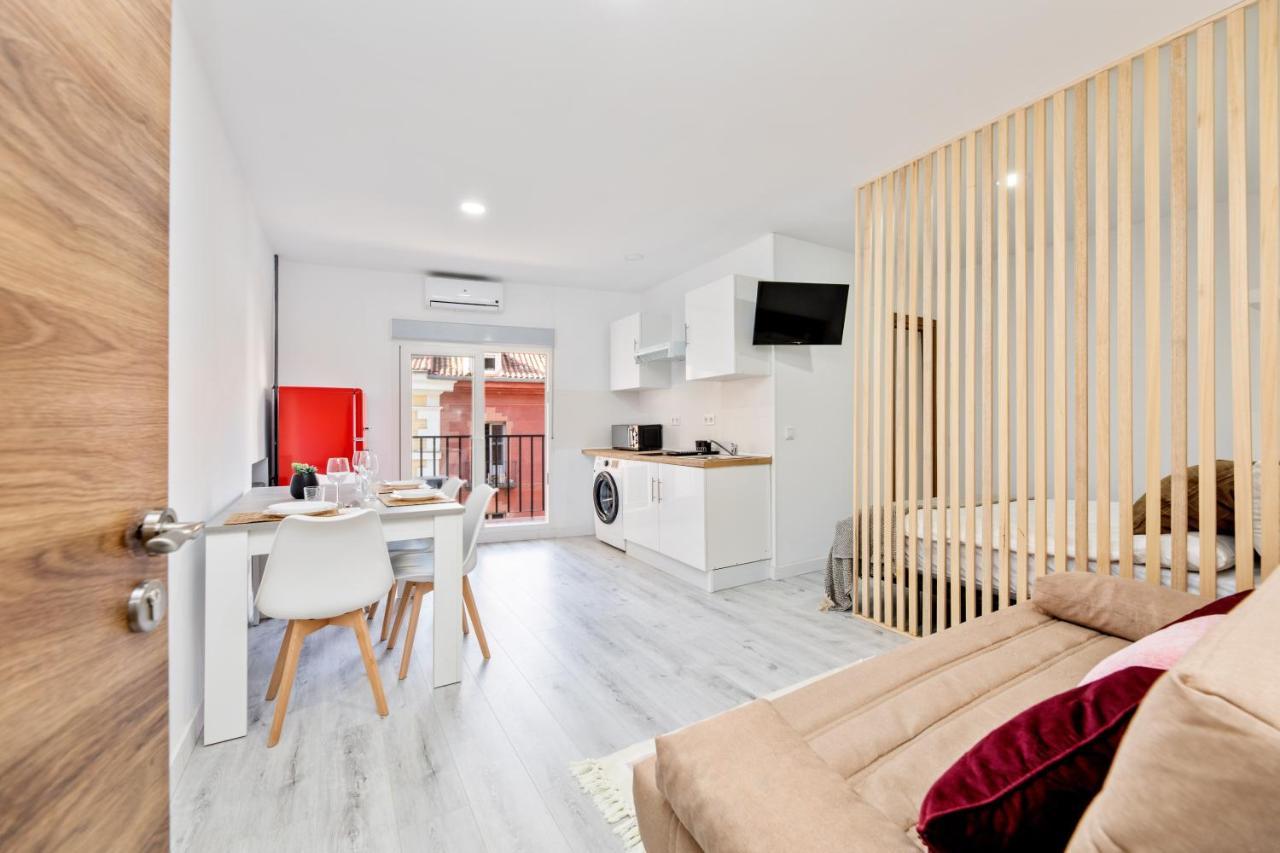 Los Apartamentos Jacinto Benavente Centro Madryt Zewnętrze zdjęcie
