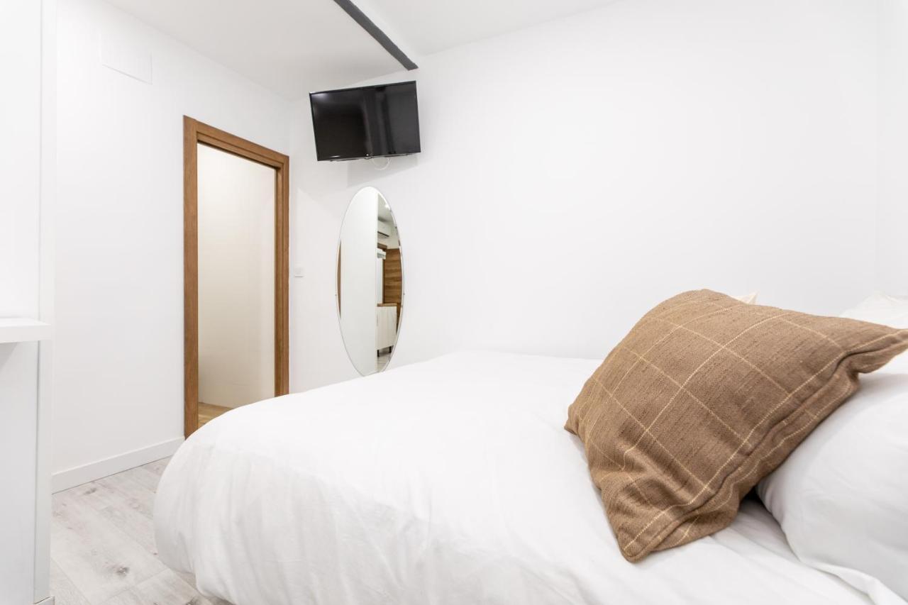 Los Apartamentos Jacinto Benavente Centro Madryt Zewnętrze zdjęcie