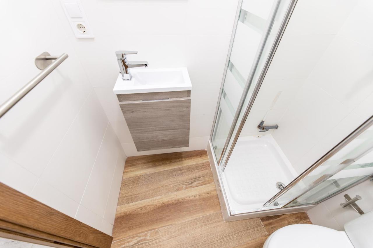 Los Apartamentos Jacinto Benavente Centro Madryt Zewnętrze zdjęcie