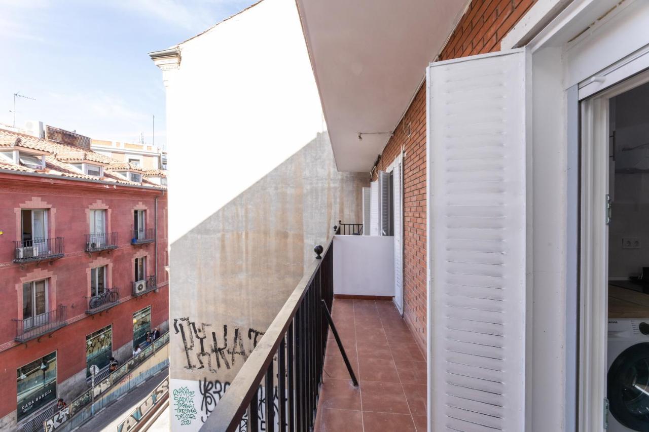 Los Apartamentos Jacinto Benavente Centro Madryt Zewnętrze zdjęcie