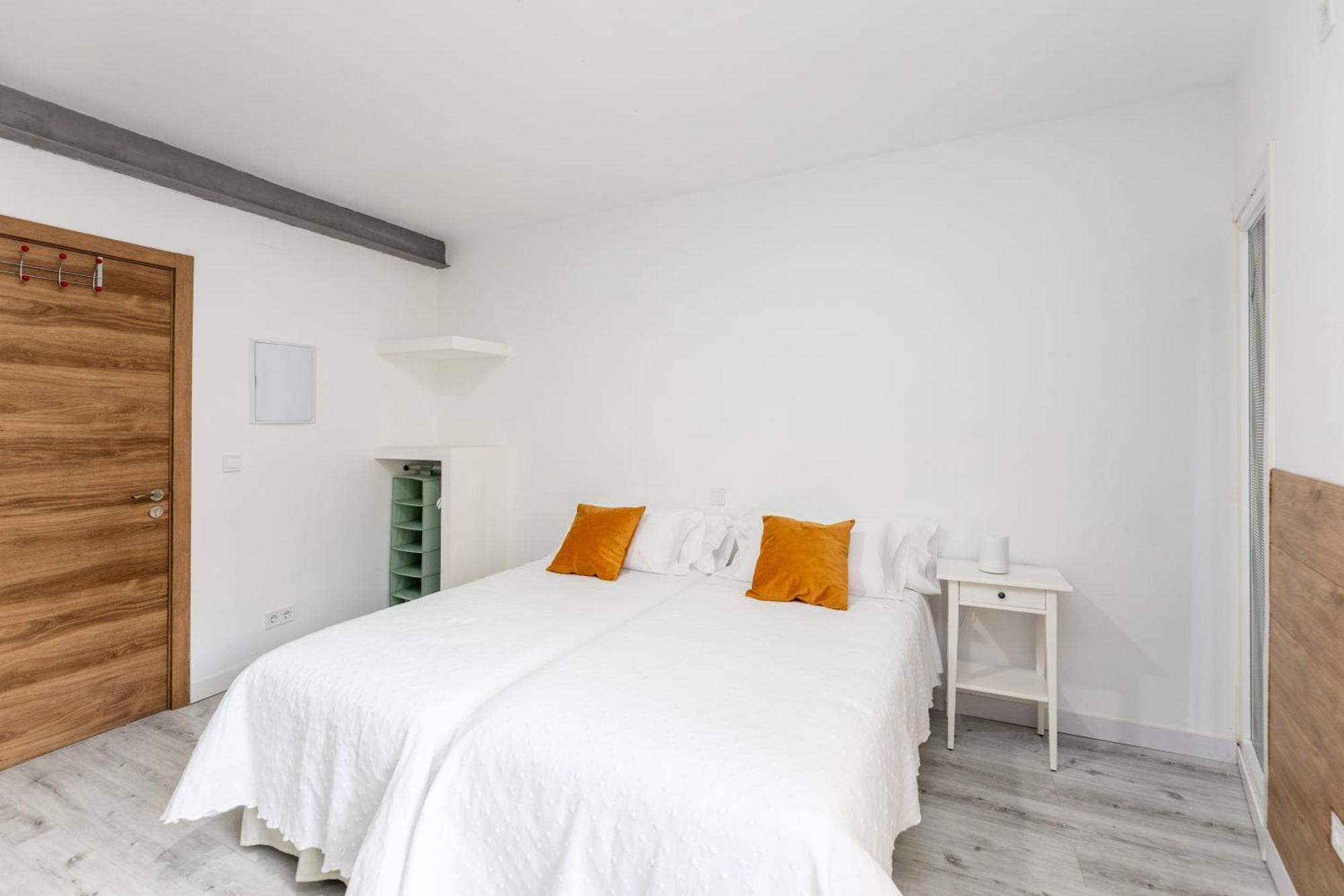 Los Apartamentos Jacinto Benavente Centro Madryt Zewnętrze zdjęcie